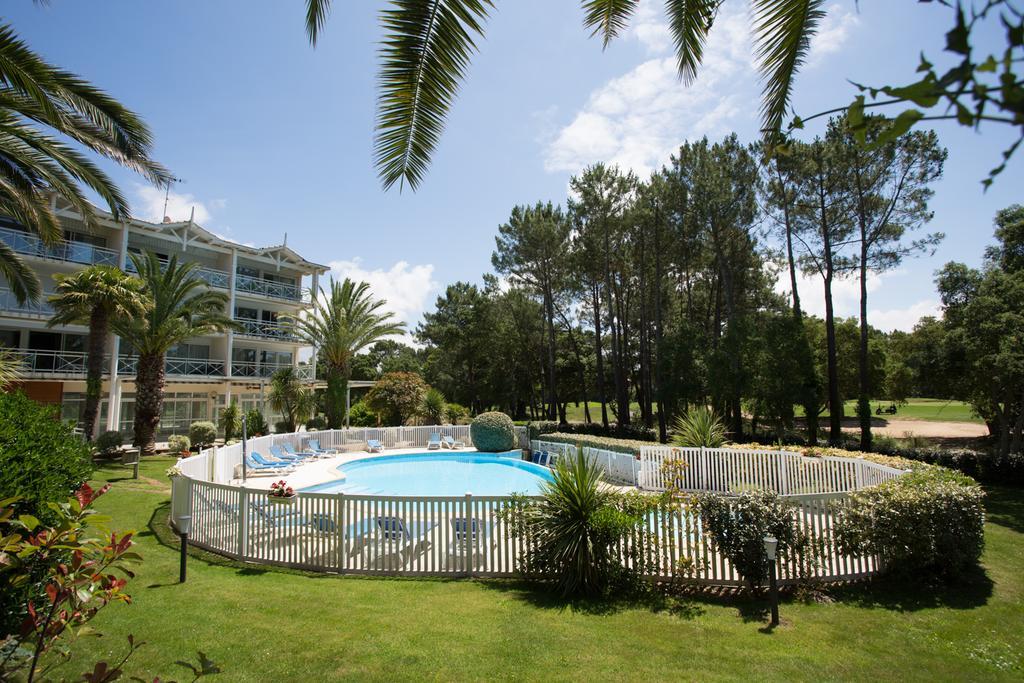 Madame Vacances Residence Du Golf Moliets-et-Maa Bagian luar foto